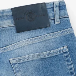 Shorts & Bermudas><noscript><img width=